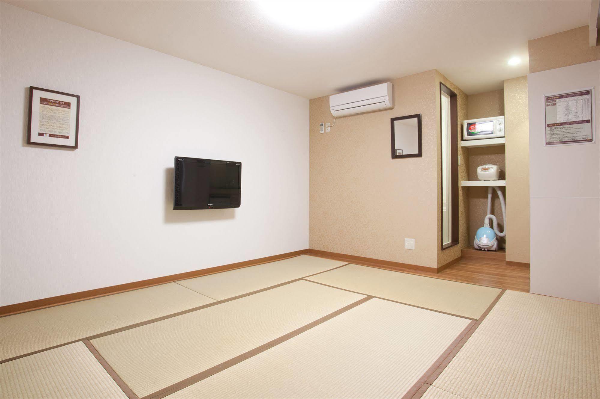 โรงแรมฮะนะบิ โรงแรม โตเกียว