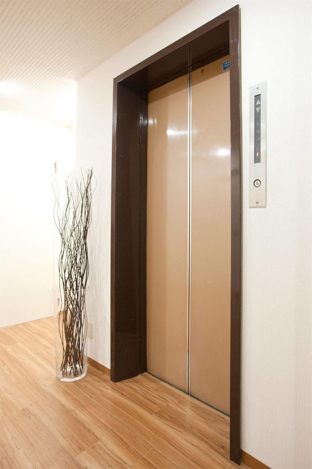 โรงแรม โรงแรมฮะนะบิ 2*